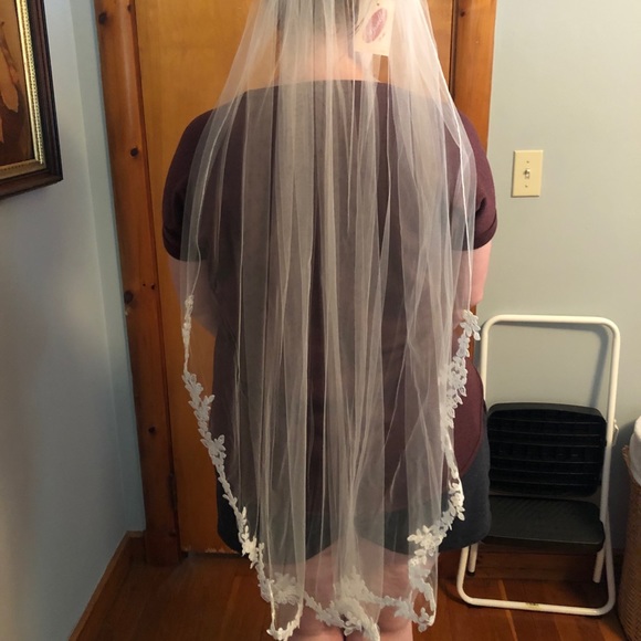 Veil - Picture 1 of 3